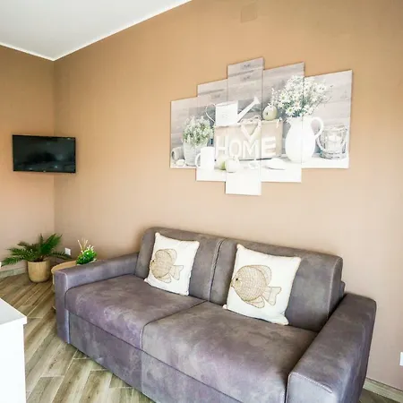 Sisters In Law Apartment *