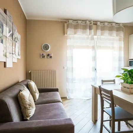 Sisters In Law Apartment